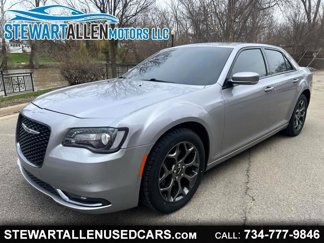 Used 2018 Chrysler 300 S w/ 300S Premium Group image 1