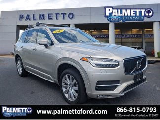 Used 2017 Volvo XC90 T6 Momentum w/ Vision Package image 1