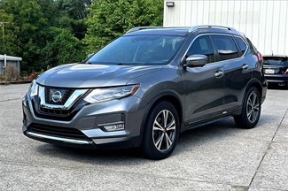 Used 2017 Nissan Rogue SL image 1