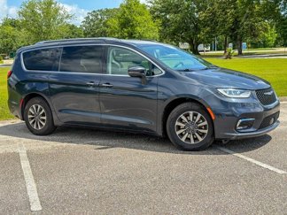 Used 2021 Chrysler Pacifica Touring-L image 1