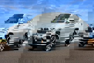 Used 2021 BMW X4 xDrive30i video 1