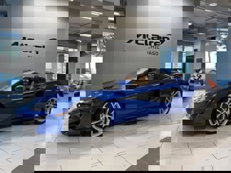 Used 2018 McLaren 570S Spider image 1