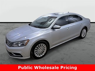 Used 2016 Volkswagen Passat 1.8T SE image 1