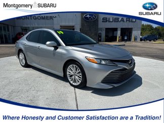Used 2019 Toyota Camry XLE image 1