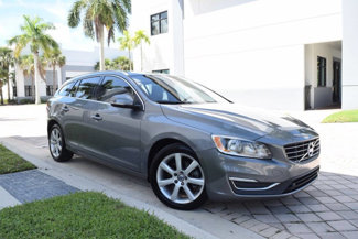 Used 2017 Volvo V60 T5 Premier w/ Convenience Package image 1
