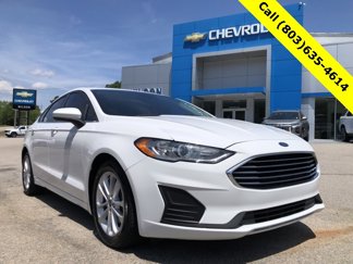 Used 2020 Ford Fusion SE image 1