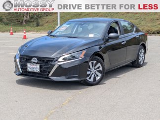 Certified 2025 Nissan Altima 2.5 S image 1