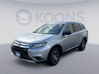 Used 2017 Mitsubishi Outlander ES image 1