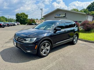 Used 2020 Volkswagen Tiguan SEL image 1