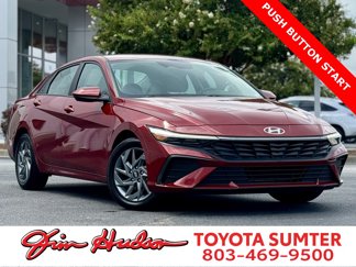 Used 2024 Hyundai Elantra SEL image 1