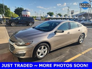 Used 2022 Chevrolet Malibu LT image 1