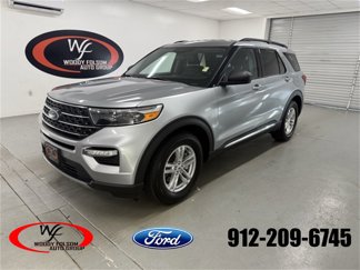 Used 2022 Ford Explorer XLT w/ Equipment Group 202A image 1