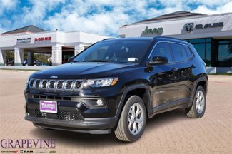 New 2025 Jeep Compass Latitude image 1