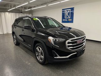Used 2020 GMC Terrain SLT image 1