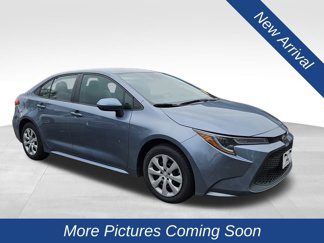 Used 2022 Toyota Corolla LE image 1