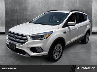 Used 2017 Ford Escape SE w/ Equipment Group 201A image 1