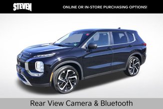 Used 2022 Mitsubishi Outlander SE image 1