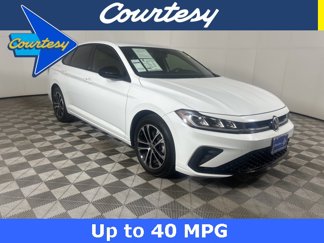 Used 2025 Volkswagen Jetta Sport image 1