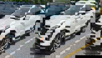 Used 2022 Cadillac XT4 Premium Luxury w/ Technology Package image 1