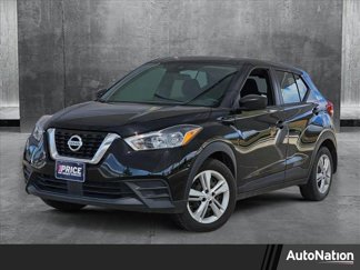 Used 2020 Nissan Kicks S image 1
