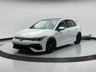 Used 2024 Volkswagen Golf R image 1
