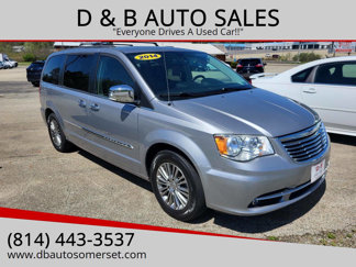 Used 2014 Chrysler Town & Country Touring-L w/ Driver Convenience Group image 1