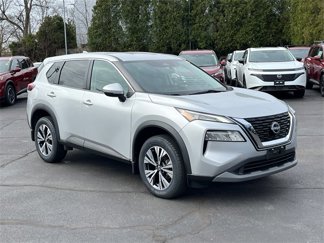 Used 2022 Nissan Rogue SV image 1