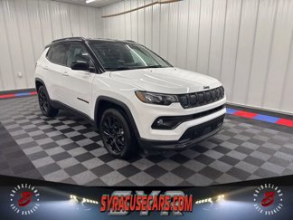 Used 2022 Jeep Compass Altitude w/ Convenience Group image 1