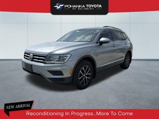 Used 2020 Volkswagen Tiguan SE w/ Panoramic Sunroof Package image 1