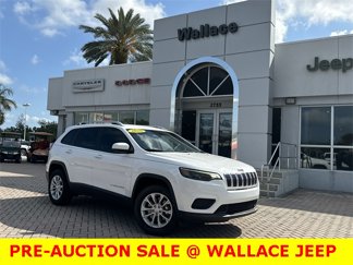 Used 2020 Jeep Cherokee Latitude w/ Cold Weather Group image 1