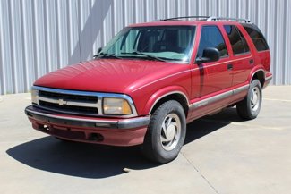 Used 1996 Chevrolet Blazer 4WD 4-Door image 1