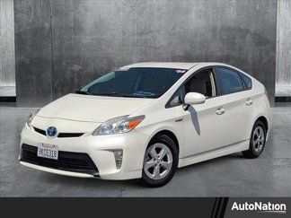 Used 2014 Toyota Prius Three image 1