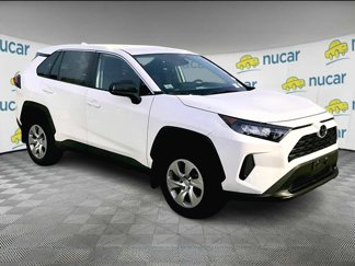 Used 2022 Toyota RAV4 LE video 1
