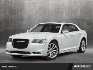 Used 2018 Chrysler 300 Touring L image 1