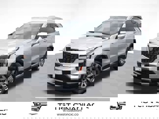 Used 2020 Cadillac XT4 Premium Luxury image 1