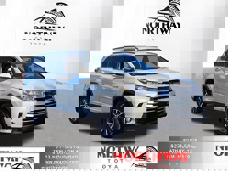 Used 2019 Toyota Highlander XLE image 1