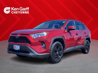 Used 2020 Toyota RAV4 XLE image 1
