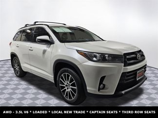 Used 2017 Toyota Highlander SE image 1