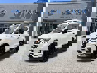 Used 2019 Nissan Rogue SV image 1