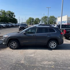 Used 2015 Jeep Cherokee Latitude w/ Cold Weather Group image 1