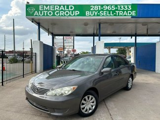 Used 2005 Toyota Camry LE image 1