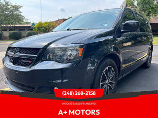Used 2017 Dodge Grand Caravan GT image 1