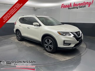 Used 2017 Nissan Rogue SL image 1