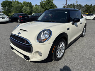 Used 2015 MINI Cooper S image 1