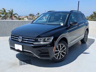 Used 2020 Volkswagen Tiguan SE w/ Panoramic Sunroof Package image 1
