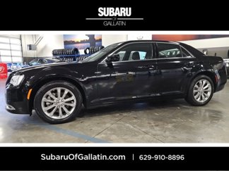 Used 2022 Chrysler 300 Touring image 1