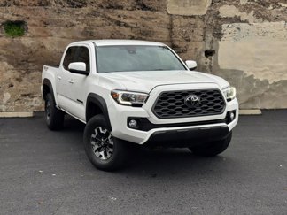Used 2021 Toyota Tacoma TRD Off-Road image 1