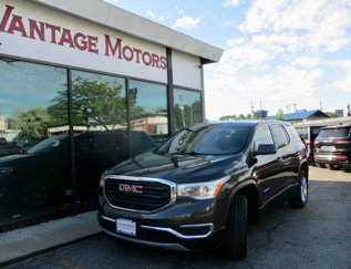 Used 2019 GMC Acadia SLE image 1