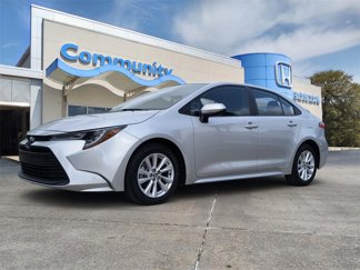 Used 2024 Toyota Corolla LE w/ LE Convenience Package image 1