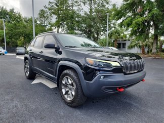 Used 2019 Jeep Cherokee Trailhawk image 1